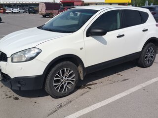 2013 Nissan Qashqai I Рестайлинг, белый, 860000 рублей, вид 4