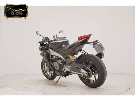2022 Aprilia Tuono 660, чёрный, 1029000 рублей, вид 5