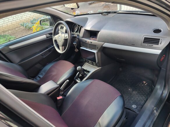 2005 Opel Astra H, чёрный, 400000 рублей - вид 9
