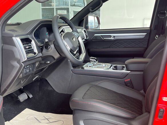 2026 JAC T9, красный, 3619000 рублей - вид 4