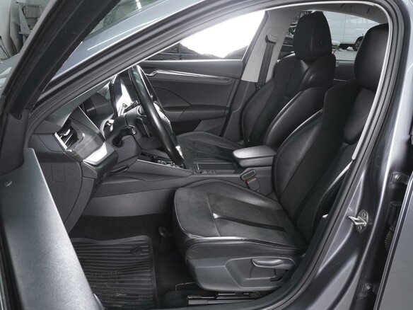 2021 Skoda Octavia IV (A8), серый, 2050000 рублей - вид 9