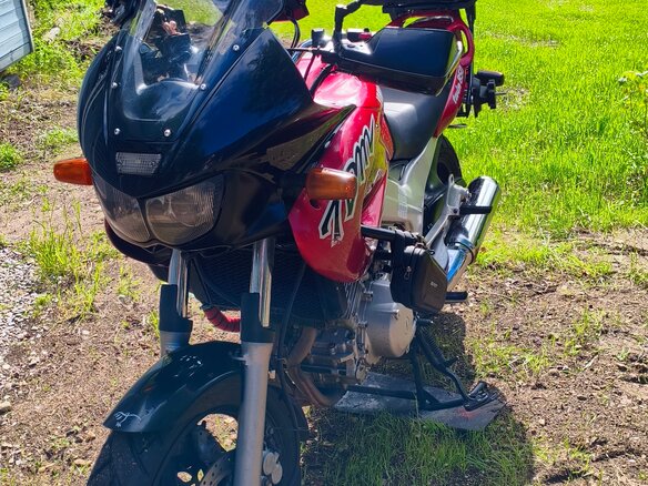 1997 Yamaha TDM850, красный, 270000 рублей