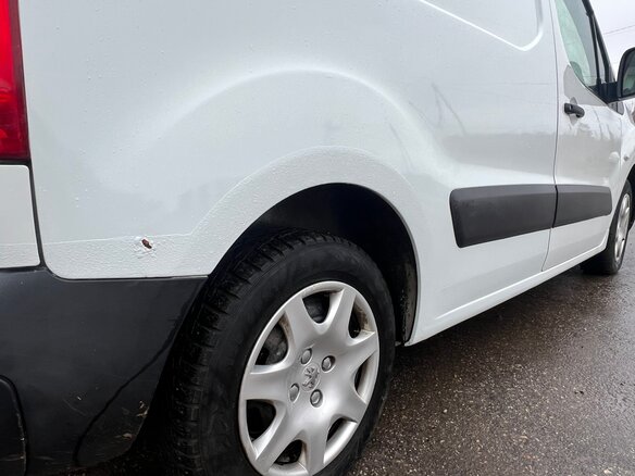 2011 Peugeot Partner II, белый, 600000 рублей - вид 10