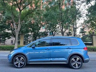 2022 Volkswagen Touran L II, синий, 1500001 рублей, вид 4