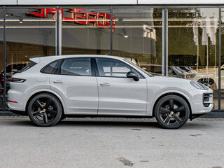 2026 Porsche Cayenne III Рестайлинг, серый, 19950000 рублей, вид 5