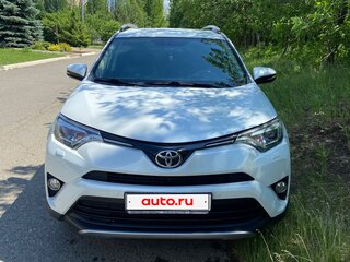 2018 Toyota RAV4 IV (XA40) Рестайлинг, белый, 2550000 рублей, вид 1