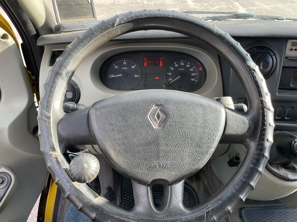 2008 Renault Master, жёлтый, 1200000 рублей - вид 12
