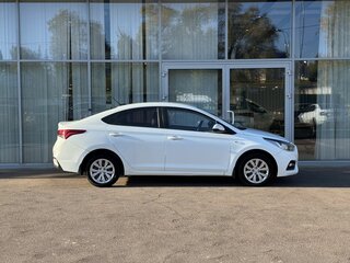 2018 Hyundai Solaris II, белый, 1175000 рублей, вид 4