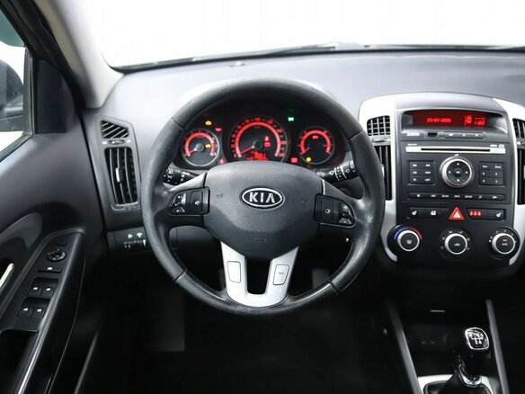 2010 Kia Ceed I Рестайлинг, серебристый - вид 12