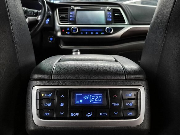 2014 Toyota Highlander III (XU50), серебристый, 2629000 рублей - вид 18