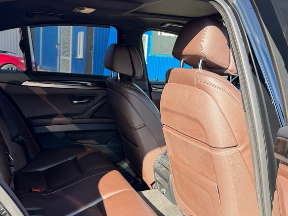 2016 BMW 5 серии 550i VI (F10/F11/F07) Рестайлинг, чёрный, 2699999 рублей - вид 20