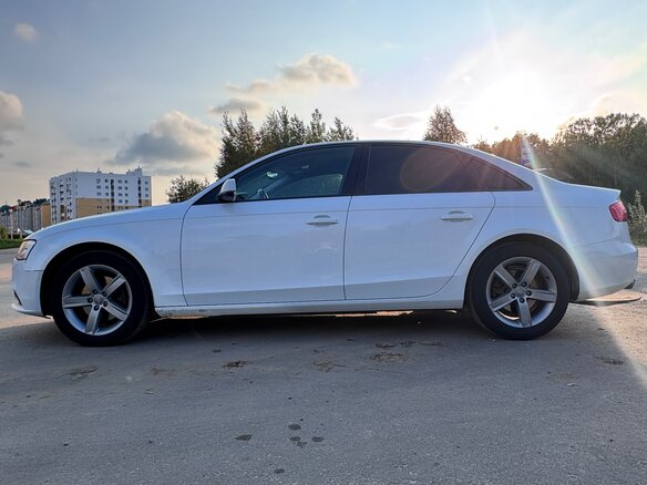 2013 Audi A4 IV (B8) Рестайлинг, белый, 1090000 рублей - вид 11