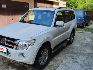 2012 Mitsubishi Pajero IV Рестайлинг 1, белый, 2299999 рублей, вид 1