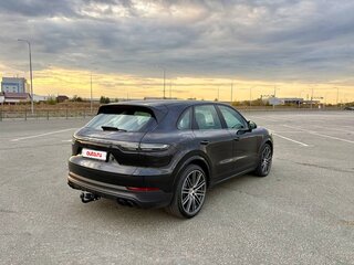 2020 Porsche Cayenne III, чёрный, 8500000 рублей, вид 5
