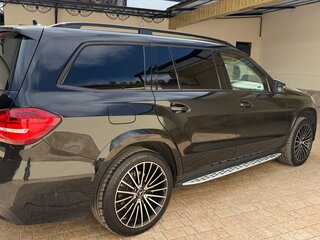 2016 Mercedes-Benz GLS 400 I (X166), чёрный, 4700000 рублей, вид 4