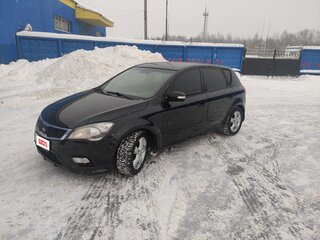 2012 Kia Ceed I Рестайлинг, чёрный, 750000 рублей, вид 1