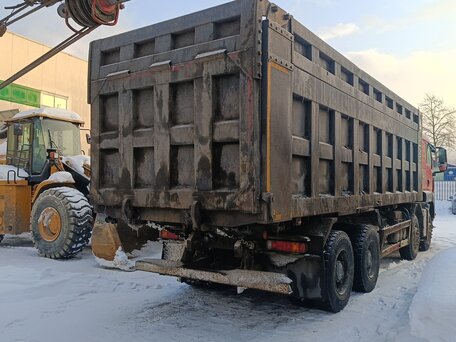 2022 Sinotruk Howo ZZ3327, красный, 4008220 рублей, вид 3