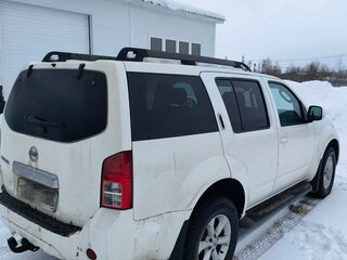 2011 Nissan Pathfinder III Рестайлинг, белый, 1200000 рублей, вид 4
