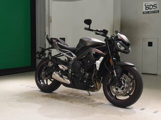 2022 Triumph Street Triple, серый, 887000 рублей, вид 3