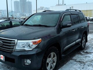 2013 Toyota Land Cruiser 200 Series Рестайлинг 1, серый, 3425000 рублей, вид 1