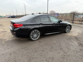 2018 BMW 5 серии 530d xDrive VII (G30/G31/G38), чёрный, 4150000 рублей, вид 3