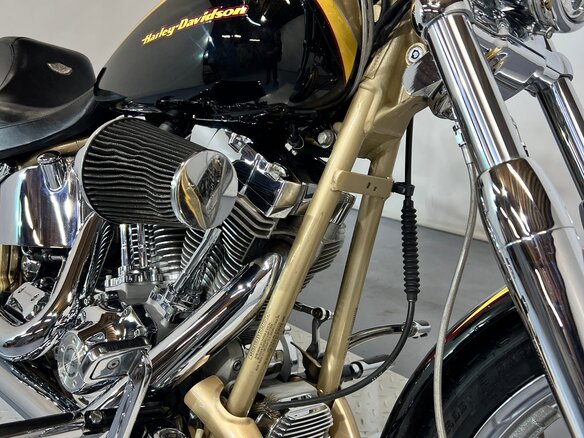 2003 Harley-Davidson Softail Deuce, золотистый, 810000 рублей - вид 14