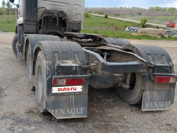 2011 Renault Premium, белый, 2500000 рублей - вид 2