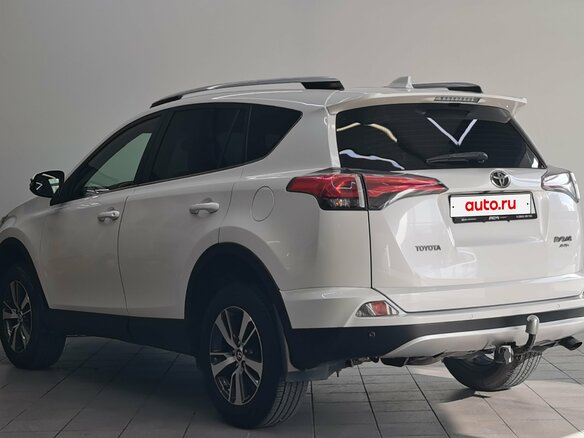 2015 Toyota RAV4 IV (XA40) Рестайлинг, белый, 2340000 рублей - вид 6