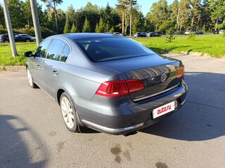2013 Volkswagen Passat B7, серый, 1375000 рублей, вид 4