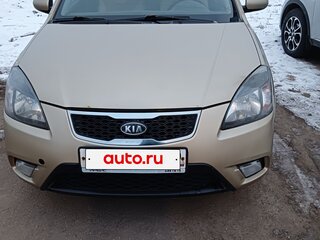 2011 Kia Rio II Рестайлинг, бежевый, 550000 рублей, вид 1