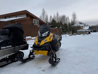 2014 BRP Ski-Doo Summit 800, жёлтый, 1000000 рублей, вид 3