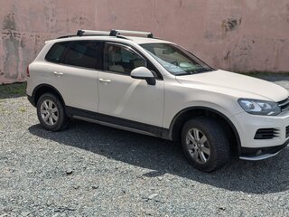 2012 Volkswagen Touareg II, серебристый, 2300000 рублей, вид 2