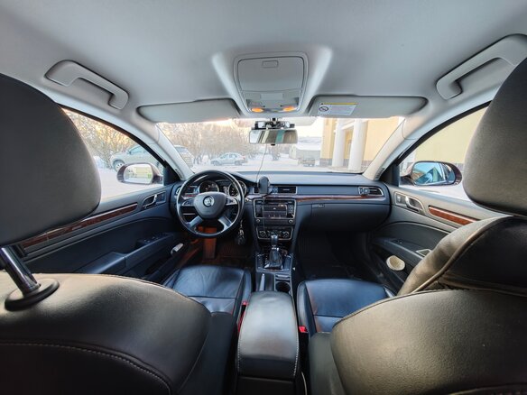 2014 Skoda Superb DSG II Рестайлинг, пурпурный, 1359000 рублей - вид 35
