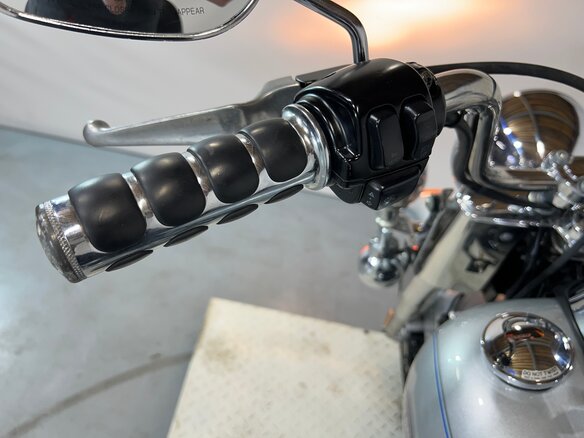 2005 Harley-Davidson Heritage, серебристый, 510000 рублей - вид 28