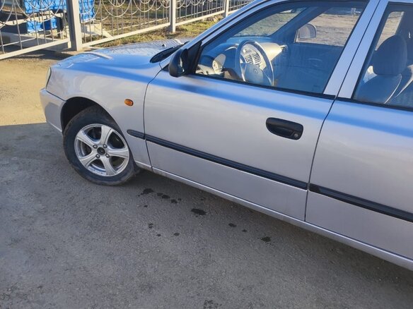 2005 Hyundai Accent ТагАЗ II, серый, 390000 рублей - вид 5