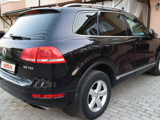 2011 Volkswagen Touareg II, чёрный, 2600000 рублей, вид 1