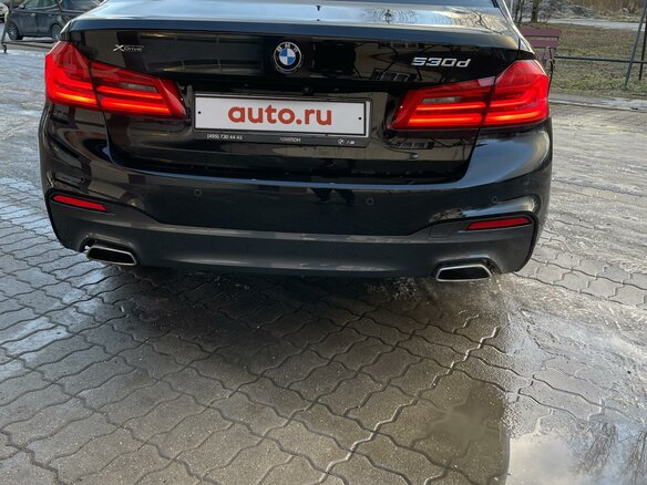 2019 BMW 5 серии 530d xDrive VII (G30/G31/G38), чёрный, 6300000 рублей - вид 3