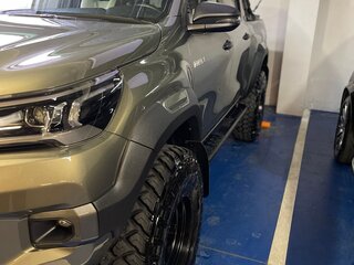 2020 Toyota Hilux VIII Рестайлинг 2, коричневый, 8000000 рублей, вид 2