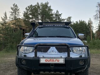 2011 Mitsubishi L200 IV, серебристый, 1600000 рублей, вид 2