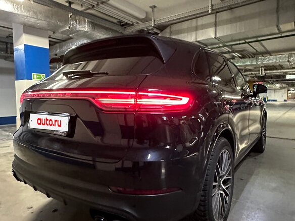 2018 Porsche Cayenne III, чёрный - вид 1