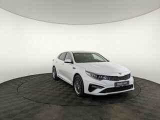 2019 Kia Optima IV Рестайлинг, белый, 2060000 рублей, вид 3