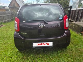 2016 Toyota Passo III, пурпурный, 780000 рублей, вид 3