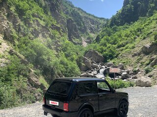 2020 Lada (ВАЗ) 2121 (4x4) Urban I Рестайлинг (2020), чёрный, 750000 рублей, вид 1