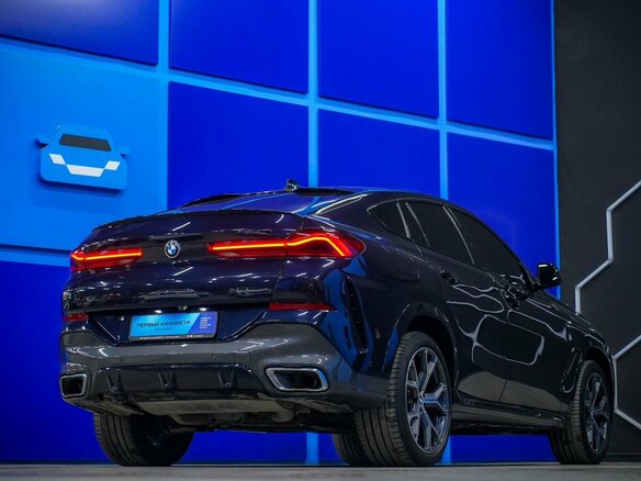 2021 BMW X6 30d III (G06), синий - вид 4