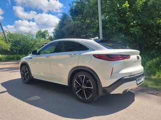 2021 Infiniti QX55, белый, 3999000 рублей, вид 3