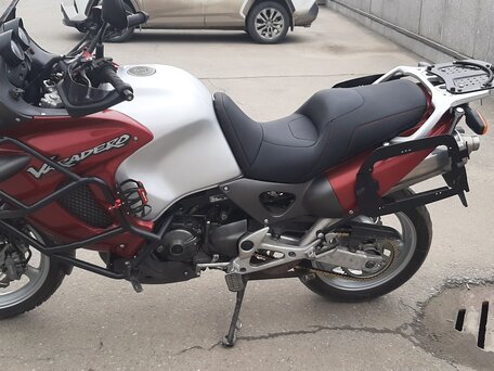 2000 Honda XL1000V Varadero, красный, 450000 рублей, вид 2
