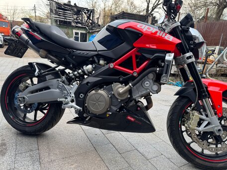 2011 Aprilia SL 750 Shiver, красный, 520000 рублей, вид 5