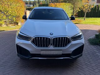2020 BMW X6 40i III (G06), белый, 7490000 рублей, вид 2