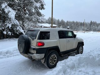 2014 Toyota FJ Cruiser, белый, 3990000 рублей, вид 4