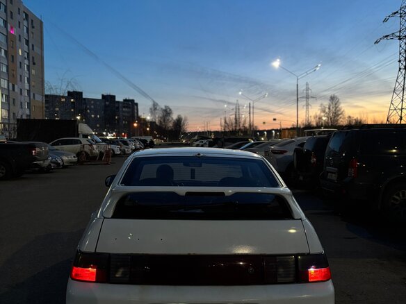 2001 Lada (ВАЗ) 2112, белый, 100000 рублей - вид 3